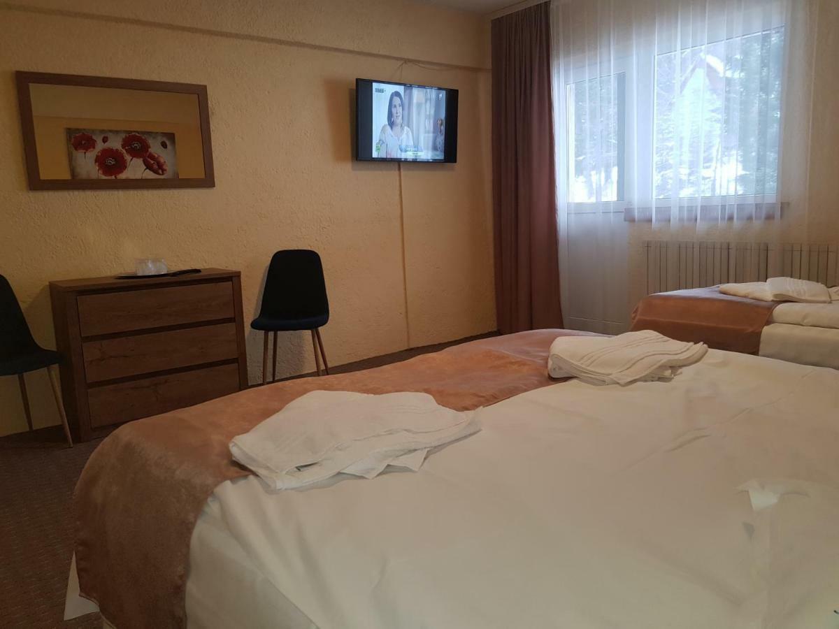 Cabana Fulg De Nea 프레데알 외부 사진